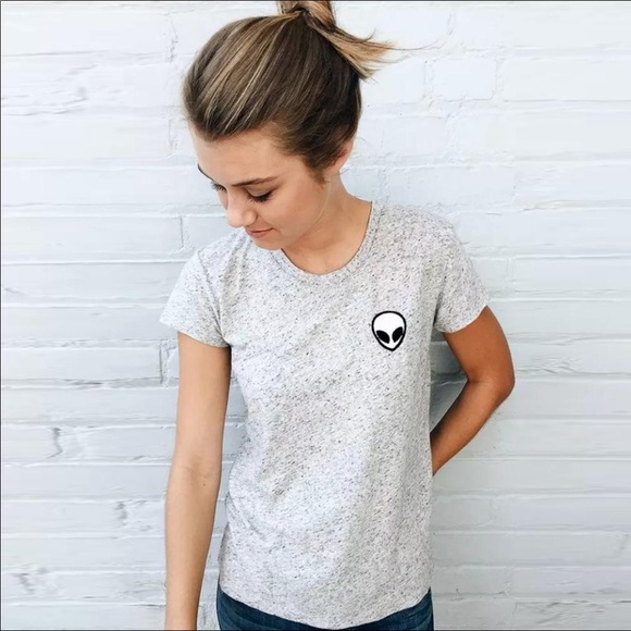 Brandy melville t shirt alien Clearance